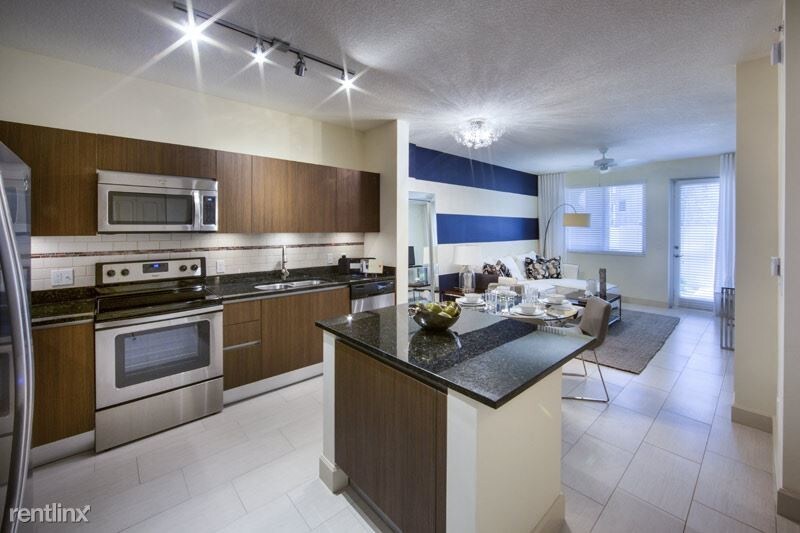 Studio, 1 bath - 3341 NW 84th Ct # 532 756 - Studio, 1 bath  - 3341 NW 84th Ct # 532 756