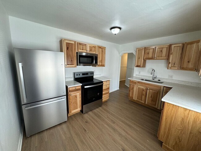 Foto del edificio - Fully Remodeled home in great location!