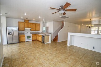 Building Photo - 132 Cadrow Castle Ct
