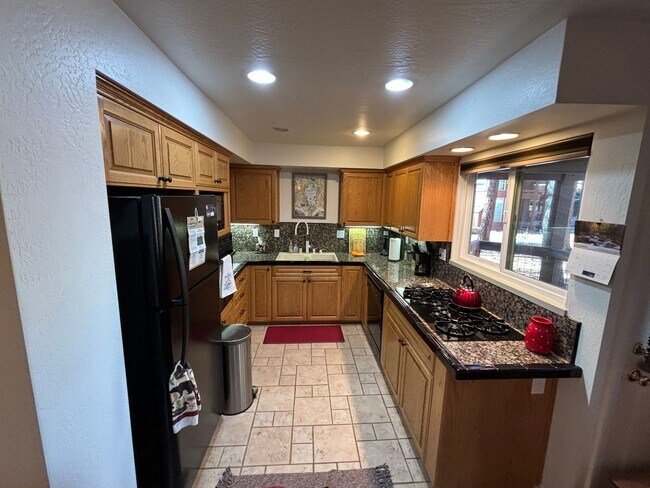 Foto del edificio - 12796 Northwoods Blvd