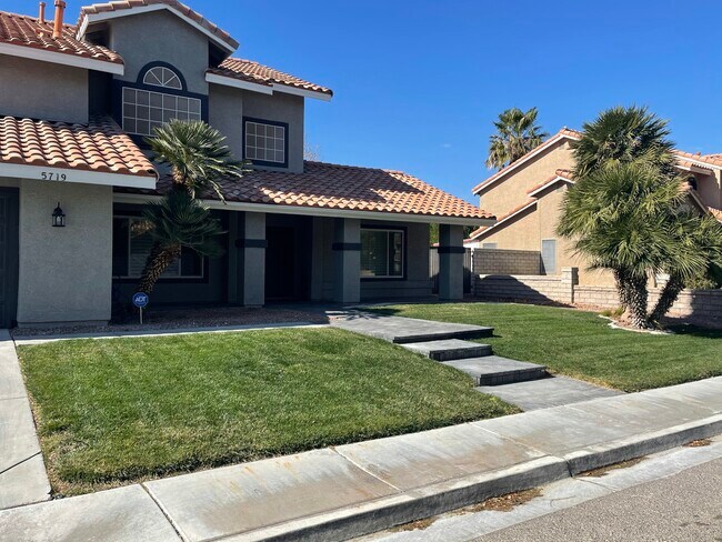 Foto del edificio - 5719 Clay Ridge