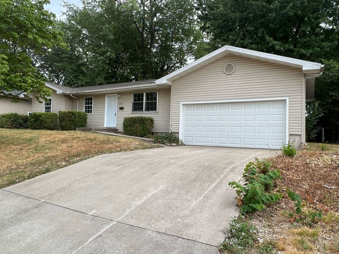 Foto principal - 2776 W Whiteside St