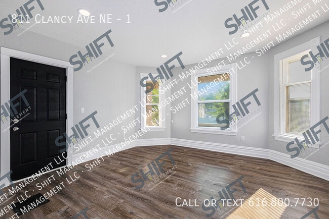 Building Photo - 811 Clancy Ave NE