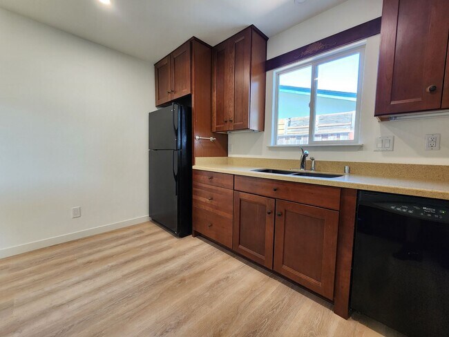Foto del edificio - Rohnert Park Home with Large Fenced Yard