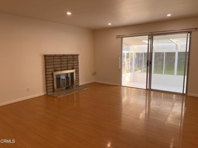 Foto del edificio - 4782 Cleland Ave