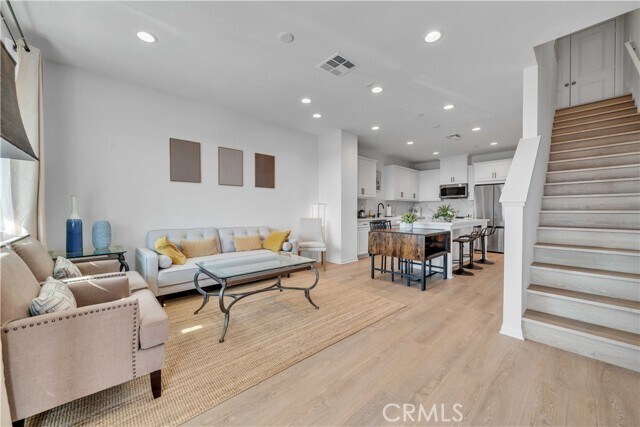 Foto del edificio - 527 W Victor Ave