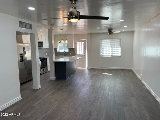 Foto del edificio - 2125 W Verde Ln