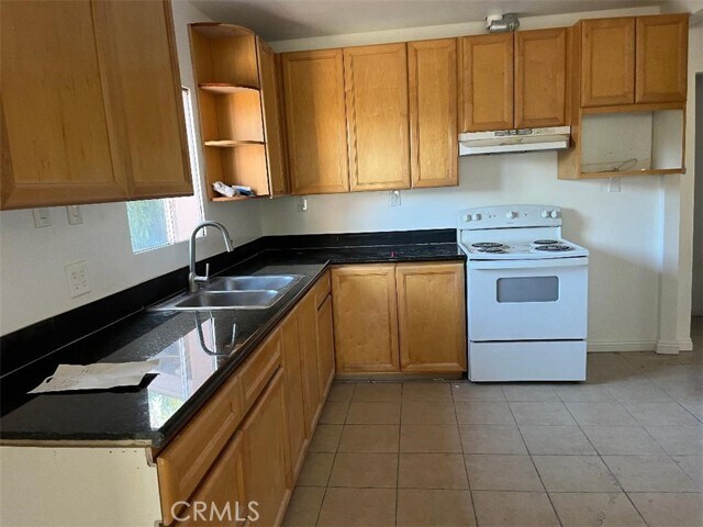 Building Photo - 33141 Cathedral Canyon Dr