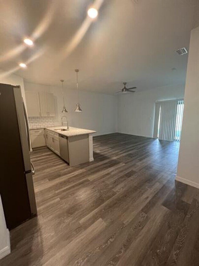 Foto del edificio - 4030 SW 7th Pl