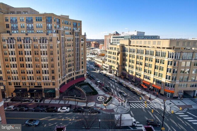 Foto del edificio - 1220 N Fillmore St