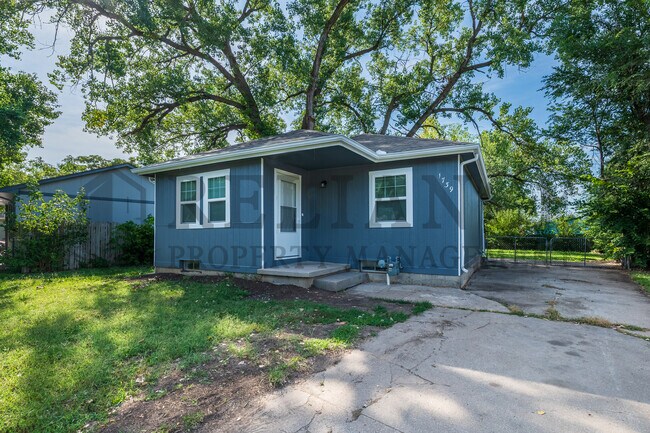 Foto del edificio - 1739 S Edwards Ct