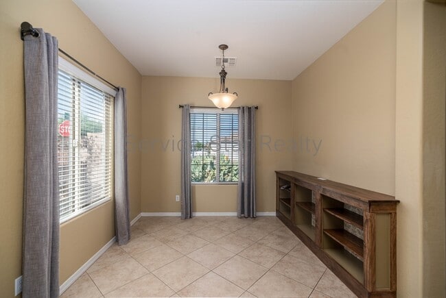 Building Photo - 4922 S Veneto