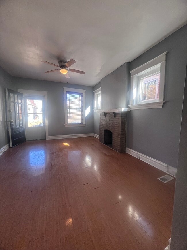 Building Photo - 4360 Gannett St