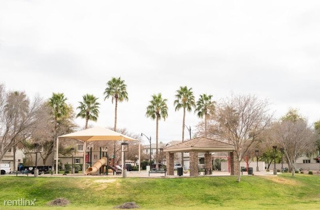 Building Photo - 3 br, 3 bath Townhome - 1316 S Sabino Dr