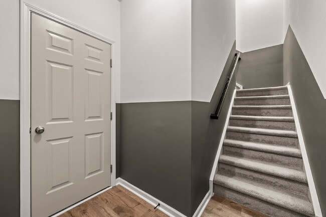 Foto del edificio - Your Perfect Charlotte Townhome Awaits — B...