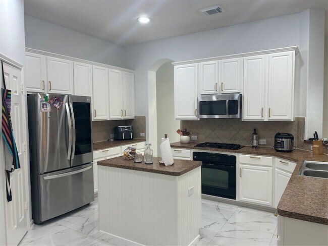 Foto del edificio - 3711 Autumn Branch Ct