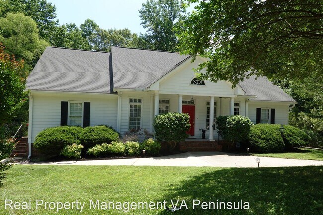 Building Photo - 4 br, 3.5 bath House - 118 Kempe Dr.