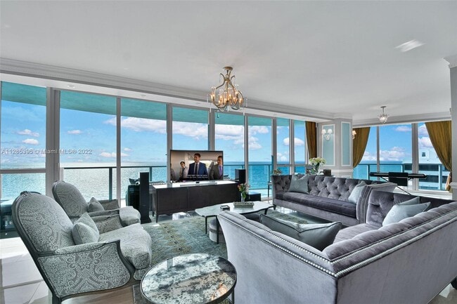 Building Photo - 3101 S Ocean Dr