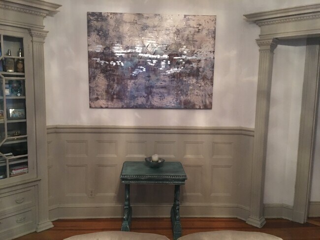 Foto del edificio - 324 Colonial Ave