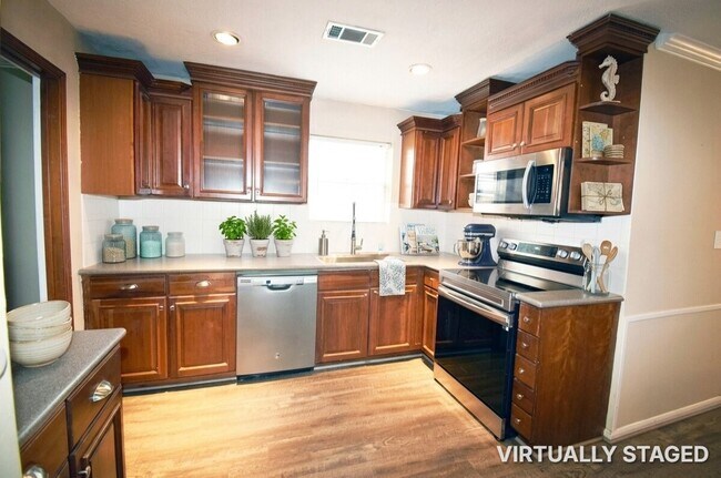 Foto del edificio - 1806 Cedarwood Ct