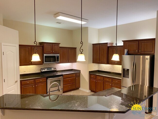Foto del edificio - Gorgeous 4 Bedroom Home in Navarre