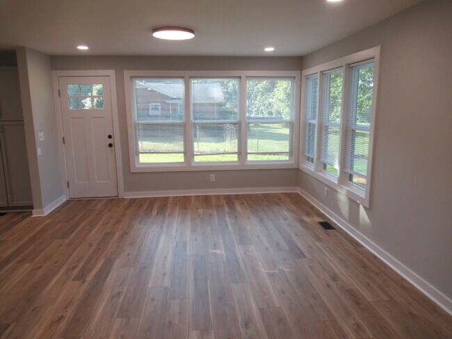 Foto del edificio - Spacious, Move-In Ready Rental with Modern Updates on the West Side of Lincolnton!