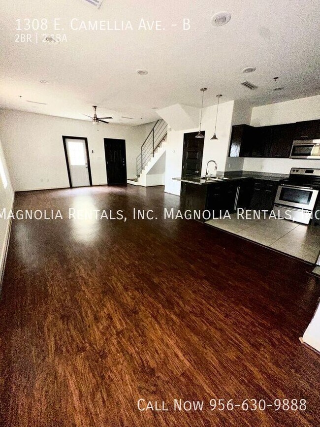 Foto del edificio - 2 Bed 2 Bath Townhouse