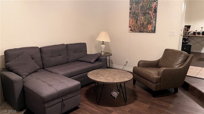 Foto del edificio - 8455 W Sahara Ave