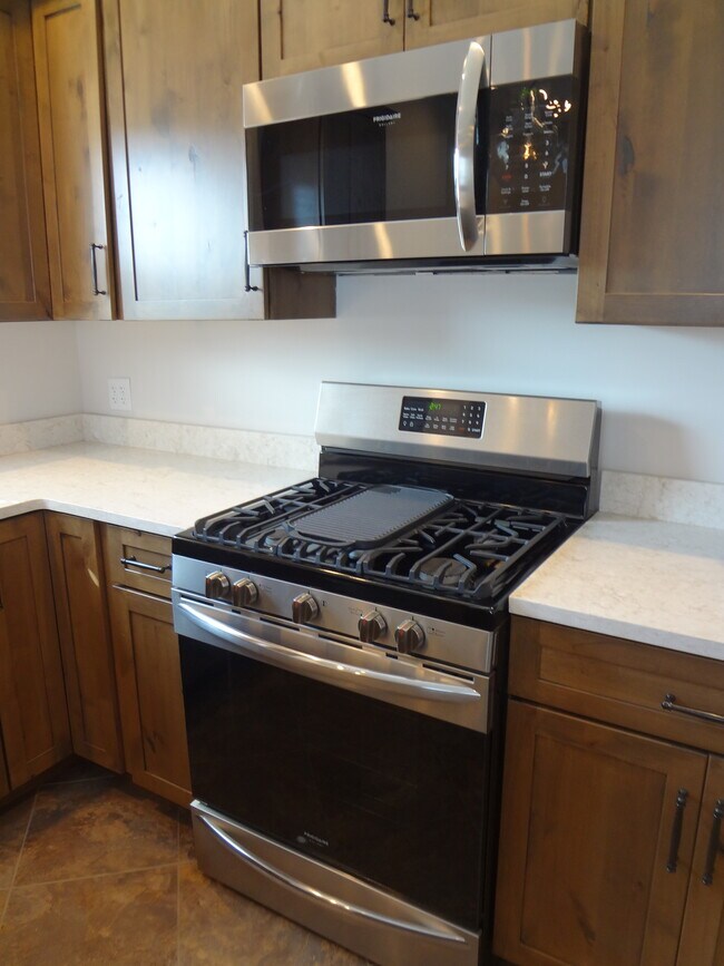 Foto del edificio - 711 E 3rd St