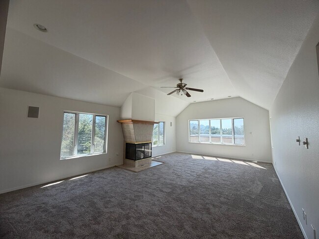 Building Photo - 1524 Los Osos Valley Rd