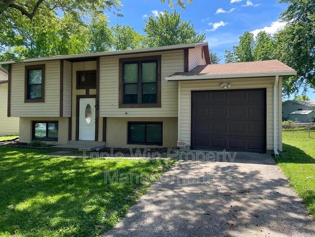Building Photo - 1464 Monopoly Dr