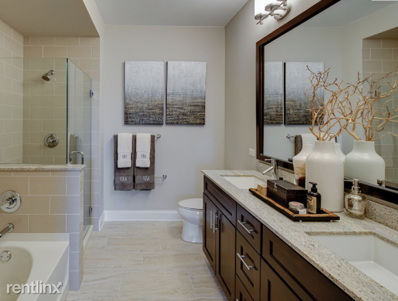 Foto del edificio - 2 br, 1 bath Apartment - 436 N Clark St 1912
