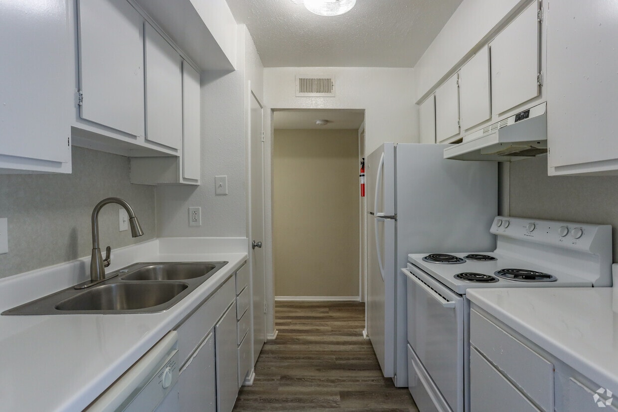 2HAB, 1BA - 850 ft² - The Oaks At Moritz Apartments