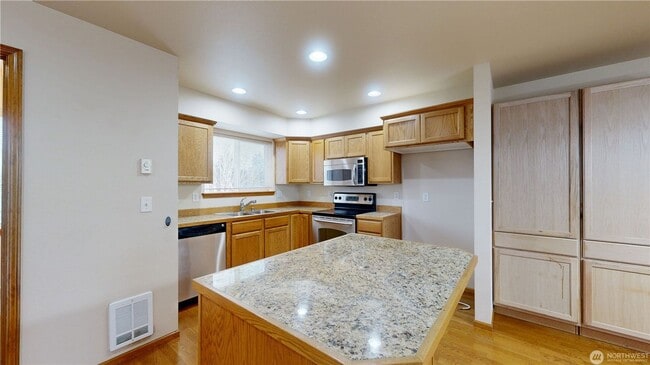 Building Photo - 515 Neff Cir