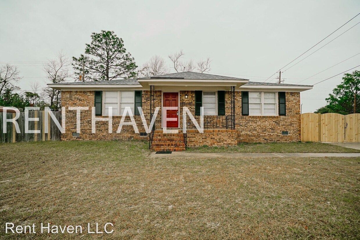 Primary Photo - 3 br, 1 bath House - 421 White Horse Road