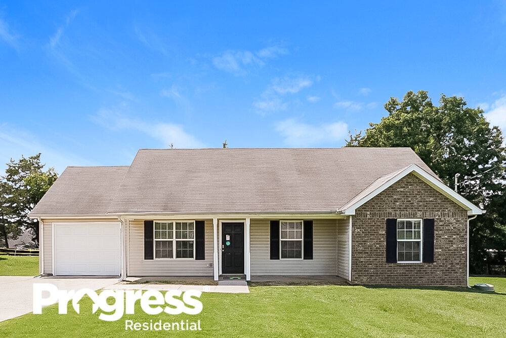 1320 Lyndsey Ridge Dr, La Vergne, TN 37086 House for Rent in La