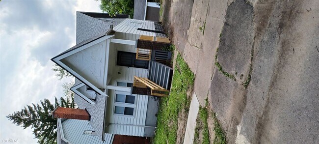 Foto del edificio - 3 br, 2 bath House - 9187 Manor St
