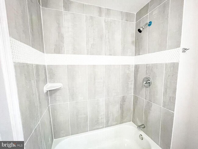 Foto del edificio - 520 W 38th St