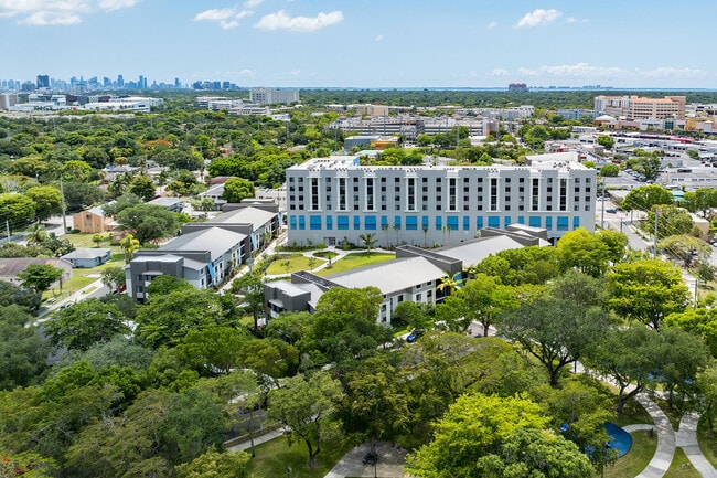 Foto del edificio - 5961 SW 68th St