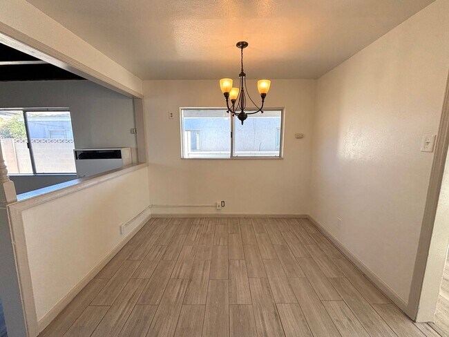 Building Photo - Affordable 3 bedroom home available now in Bellflower