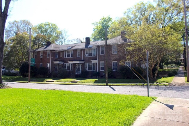 Building Photo - 503 S Lee St