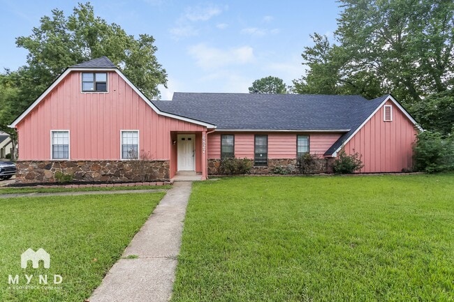 Building Photo - 6827 Starkenburg Ln