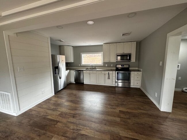 Foto del edificio - 3 Bedroom 2 Bath house