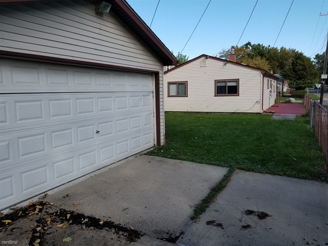 Building Photo - 3 br, 1 bath House - 14096 Hendricks Ave