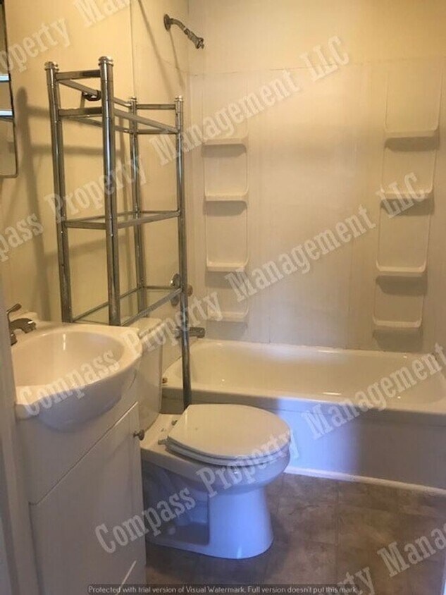 Building Photo - $625.00 - 1 Bed, 1 Bath - New Holland