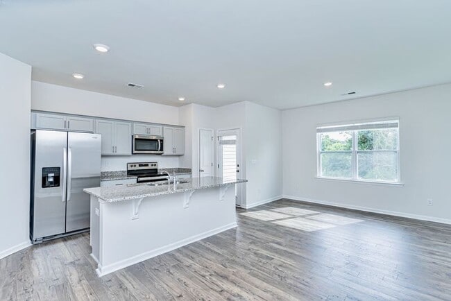 Building Photo - 31 Sunriff Ct