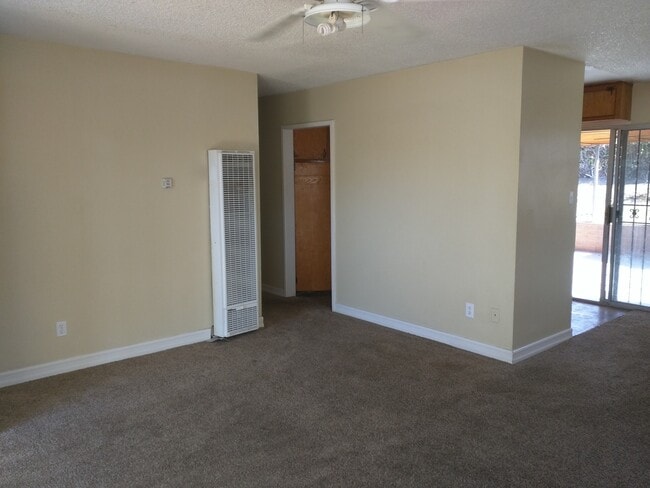 Building Photo - Coming soon! - Large pets ok