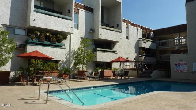 Foto del edificio - 355 S Los Robles Ave