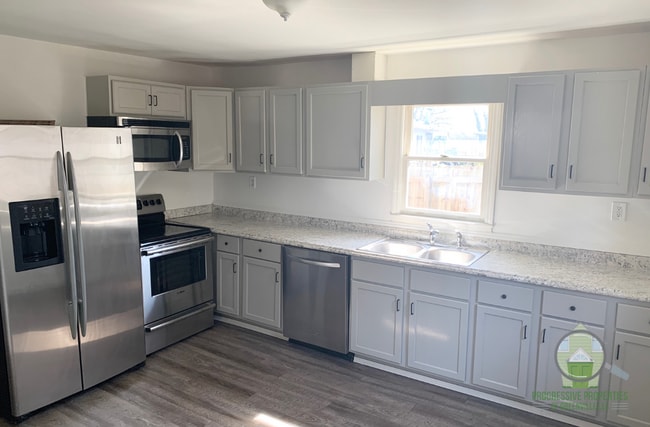 Building Photo - 205 Blackwood St