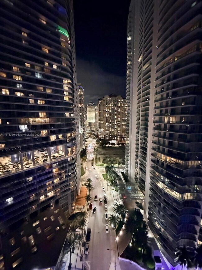 Foto del edificio - 218 SE 14th St